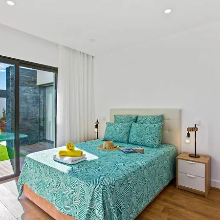 Ohana Αλμπουφέιρα